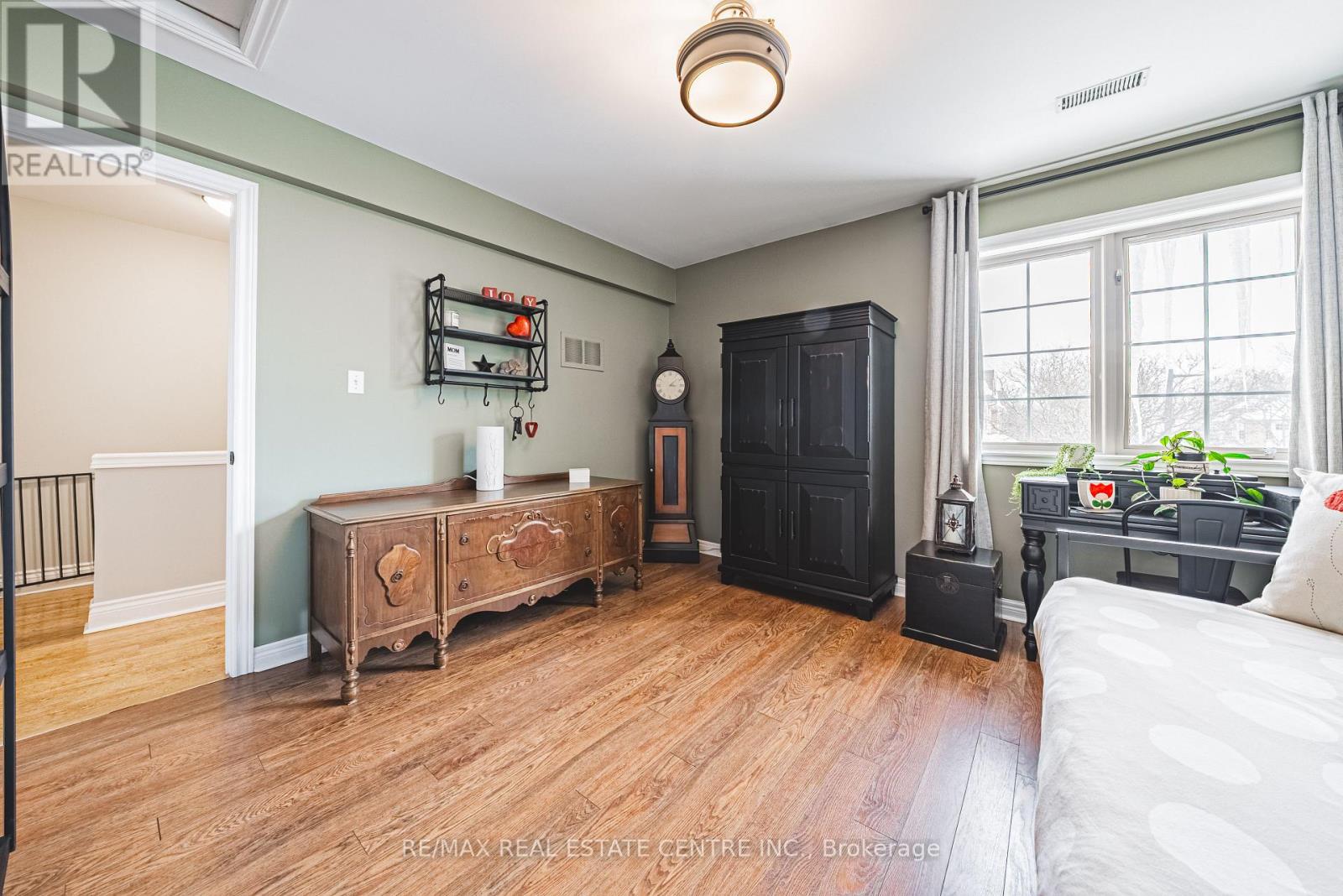 18 - 705 Cumberland Avenue, Burlington, Ontario  L7N 3W4 - Photo 17 - W12789794