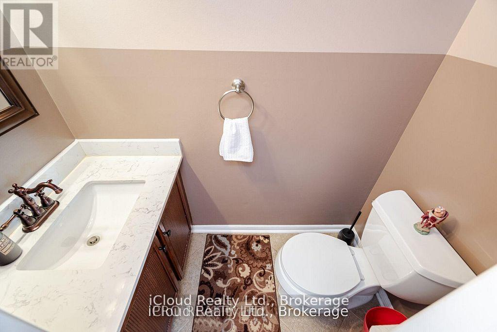 1615 Sir Monty's Drive, Mississauga, Ontario  L5N 4R1 - Photo 15 - W12789798