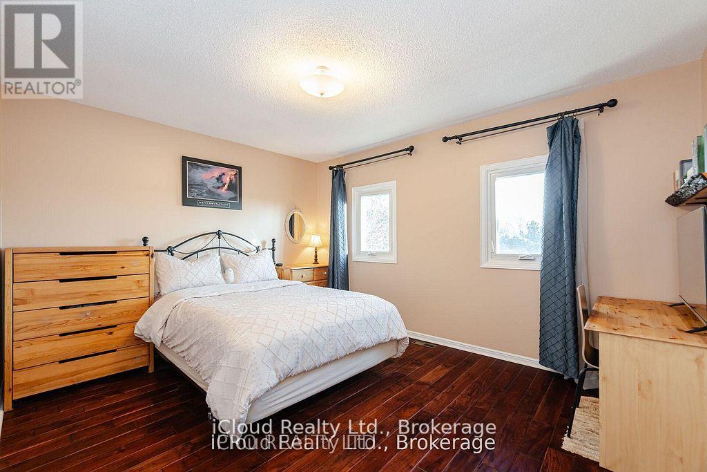 1615 Sir Monty's Drive, Mississauga, Ontario  L5N 4R1 - Photo 23 - W12789798