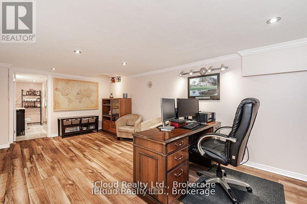 1615 Sir Monty's Drive, Mississauga, Ontario  L5N 4R1 - Photo 32 - W12789798