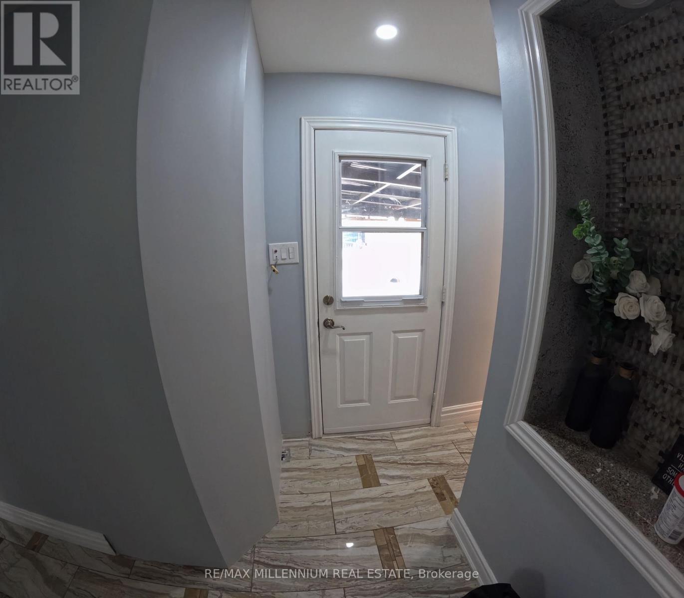 84 Dorset Drive S, Brampton, Ontario  L6T 2Y9 - Photo 22 - W12789804