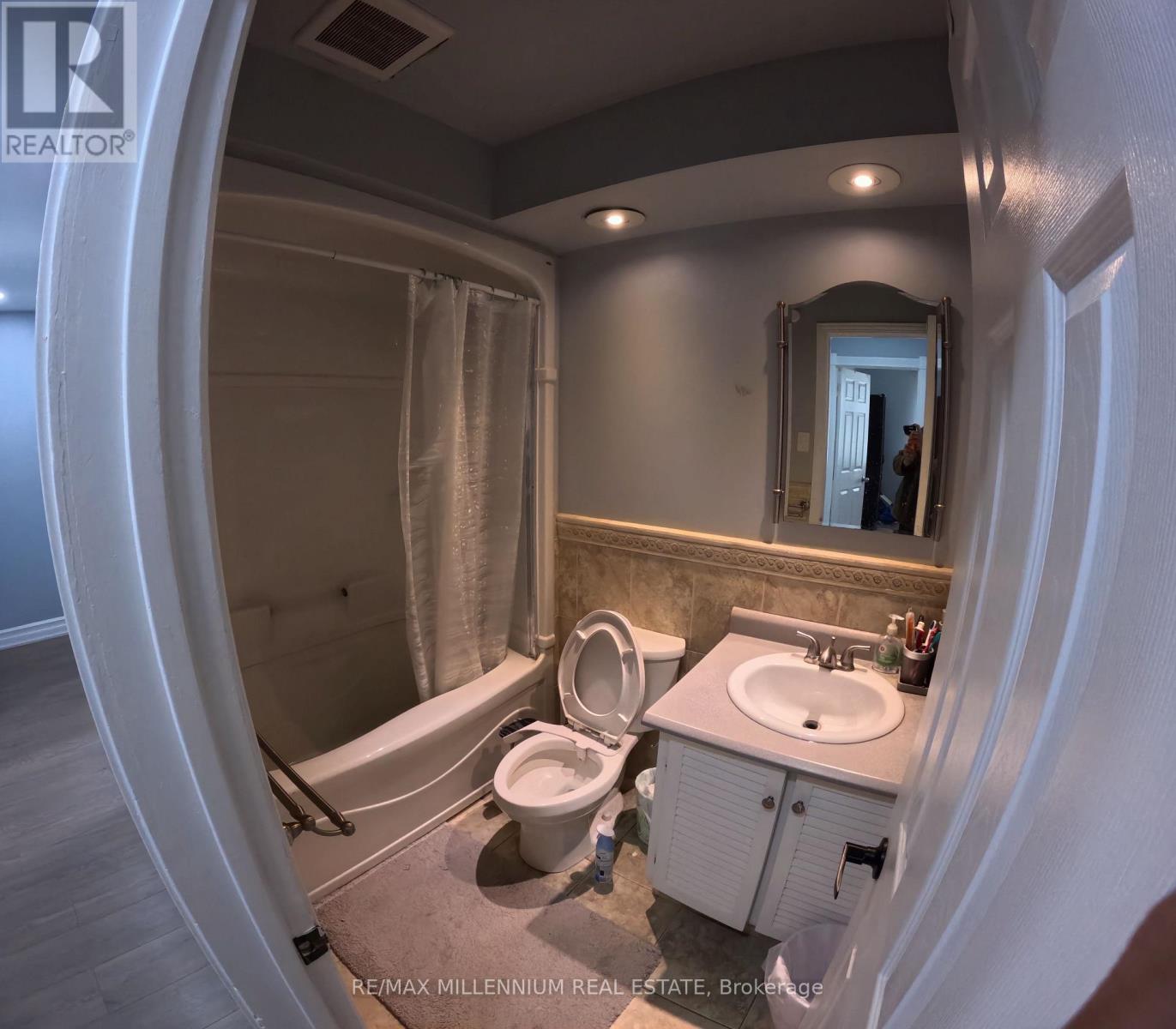 84 Dorset Drive S, Brampton, Ontario  L6T 2Y9 - Photo 31 - W12789804