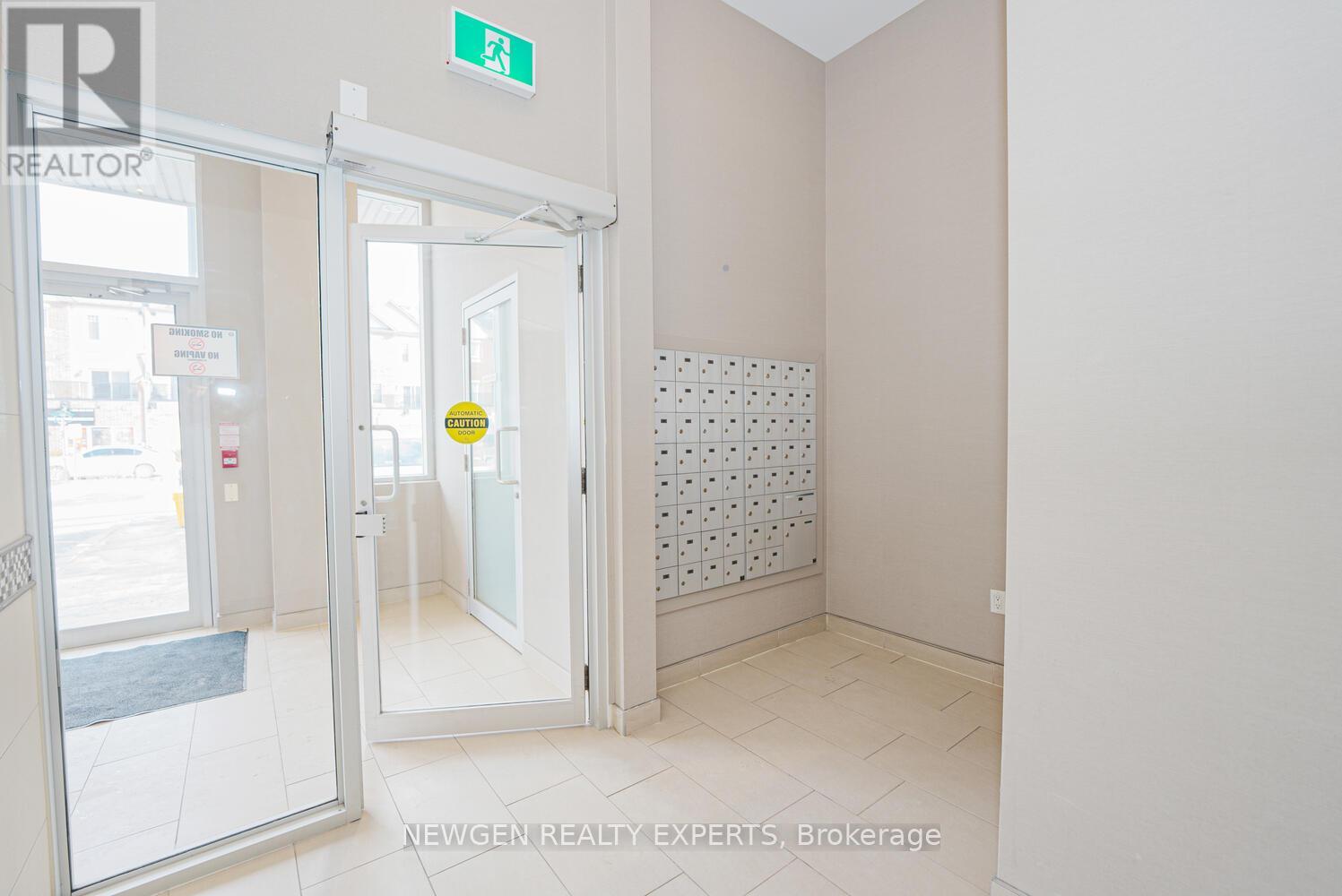 306 - 50 Sky Harbour Drive, Brampton, Ontario  L6Y 0C1 - Photo 6 - W12789806