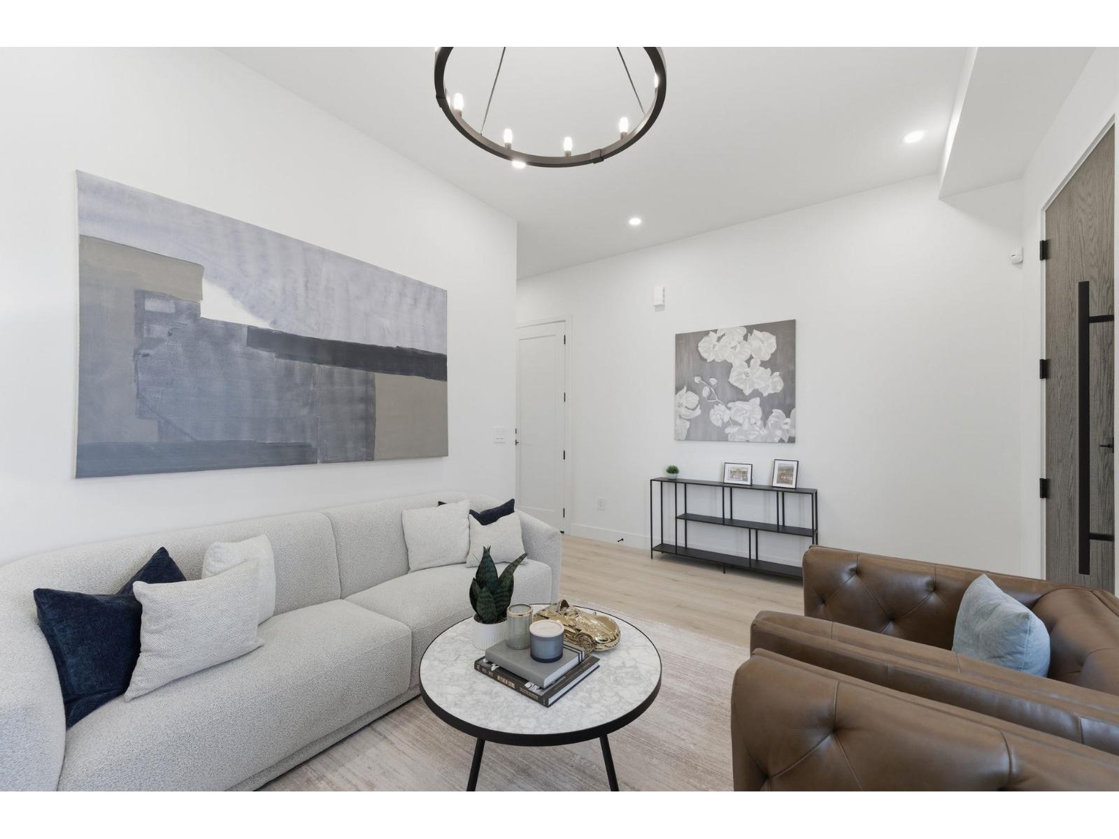 8186 117 Street, Delta, British Columbia  V4C 7A6 - Photo 3 - R3088977