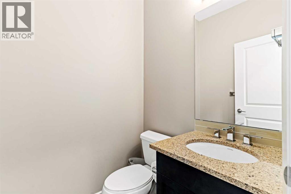 403 Valley Ridge Manor Nw, Calgary, Alberta  T3B 6C4 - Photo 20 - A2283372