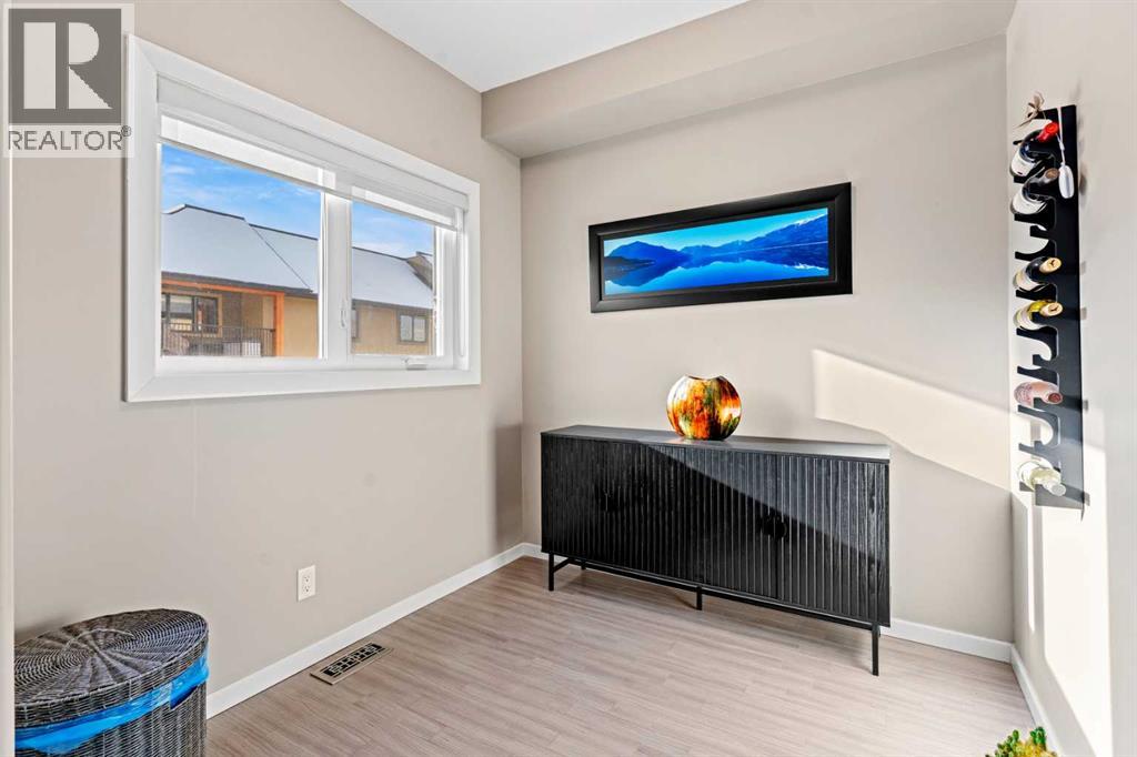 403 Valley Ridge Manor Nw, Calgary, Alberta  T3B 6C4 - Photo 23 - A2283372