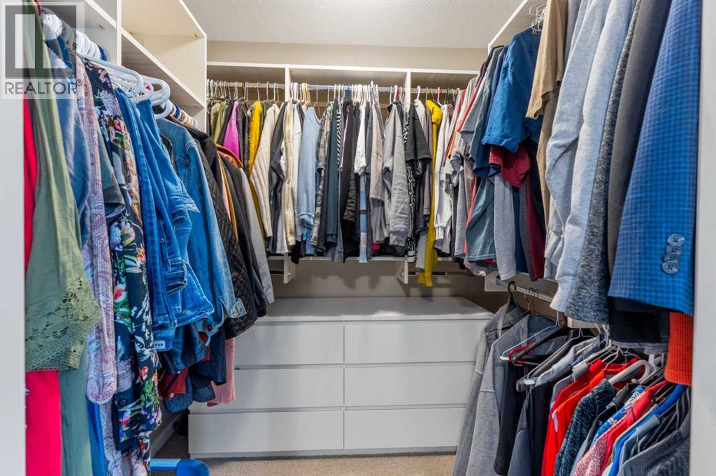 403 Valley Ridge Manor Nw, Calgary, Alberta  T3B 6C4 - Photo 29 - A2283372