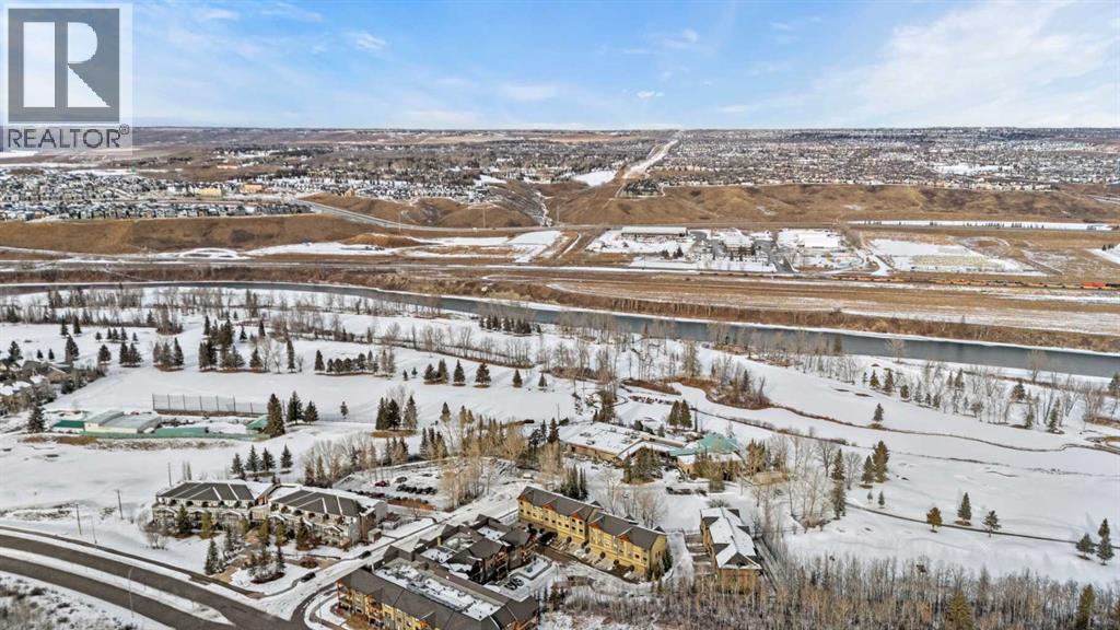 403 Valley Ridge Manor Nw, Calgary, Alberta  T3B 6C4 - Photo 37 - A2283372