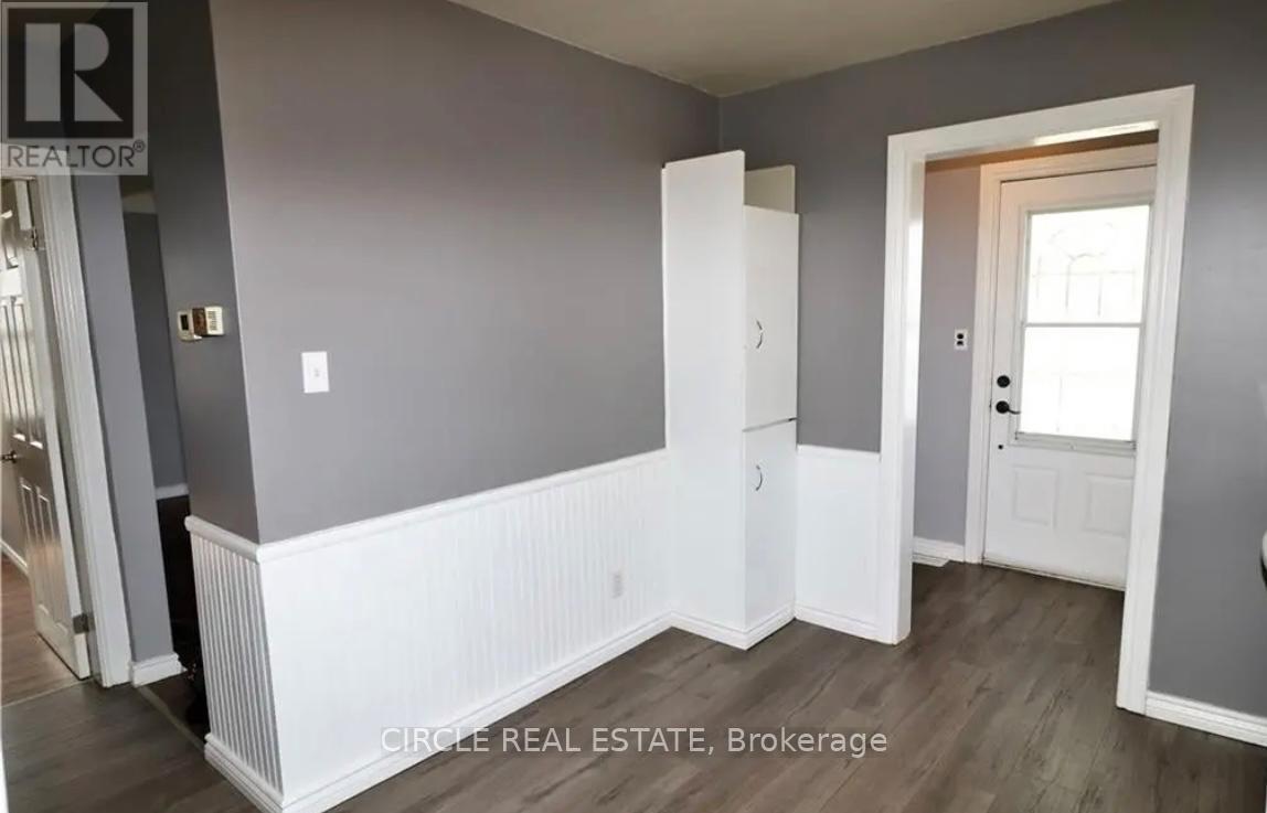 6755 Mcleod Road, Niagara Falls, Ontario  L2G 3G7 - Photo 13 - X12789802