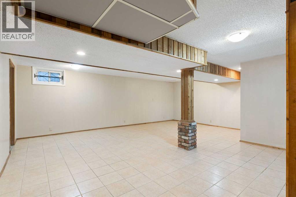 639 Canterbury Drive Sw, Calgary, Alberta  T2W 1J4 - Photo 27 - A2285699