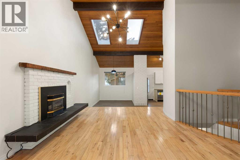 639 Canterbury Drive Sw, Calgary, Alberta  T2W 1J4 - Photo 6 - A2285699