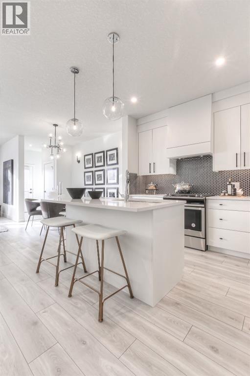 22 Bridgeport Circle, Chestermere, Alberta  T1X 3C9 - Photo 3 - A2285912