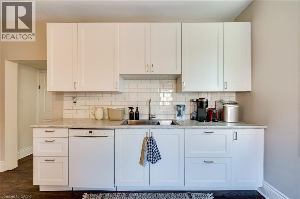 187 Oak Avenue, Hamilton, Ontario  L8L 5M9 - Photo 7 - 40805311