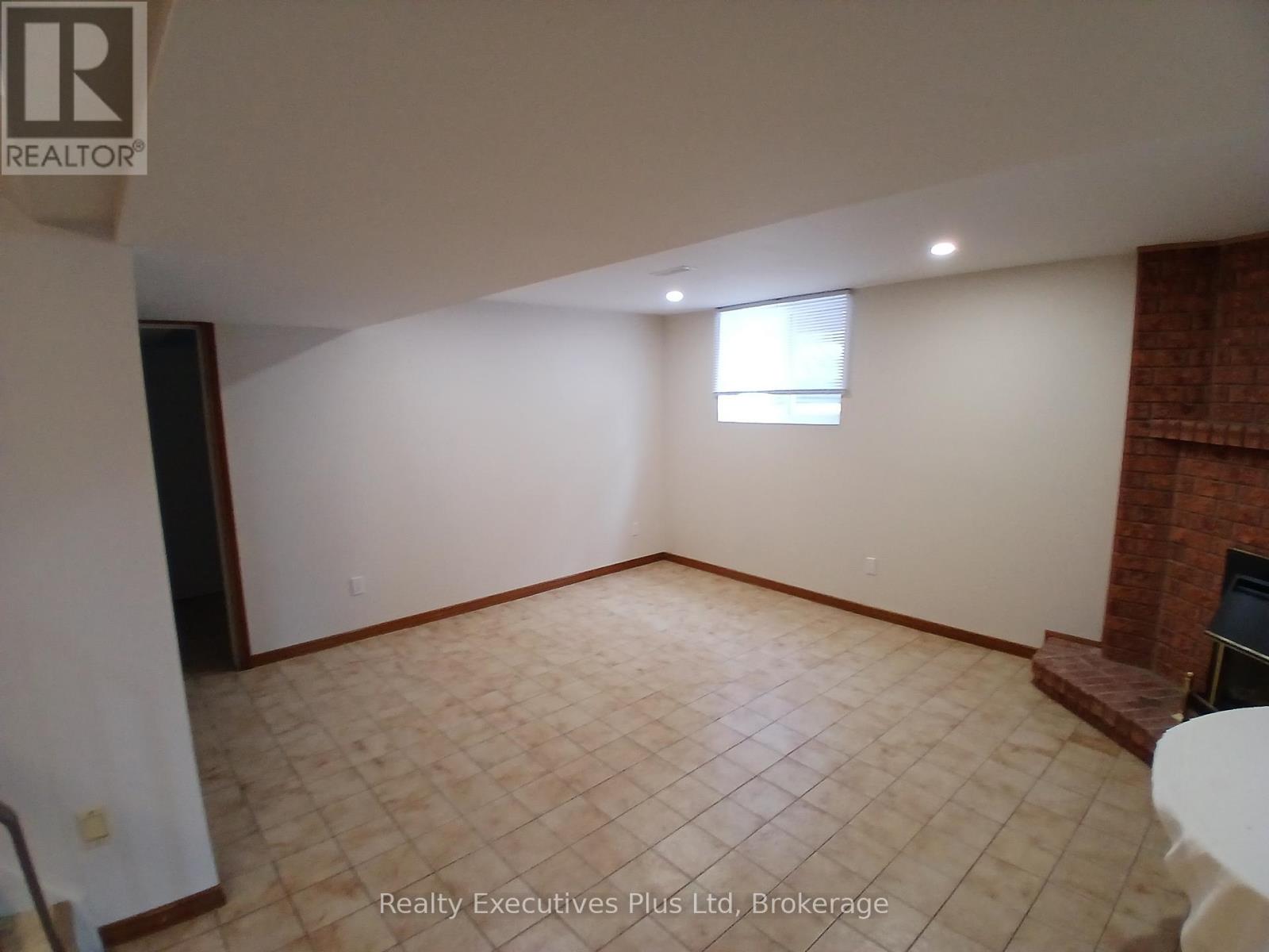 52 Alma Street N, Guelph, Ontario  N1H 5X1 - Photo 17 - X12789860