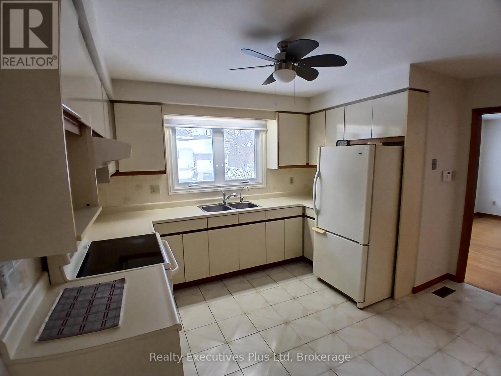 52 Alma Street N, Guelph, Ontario  N1H 5X1 - Photo 5 - X12789860