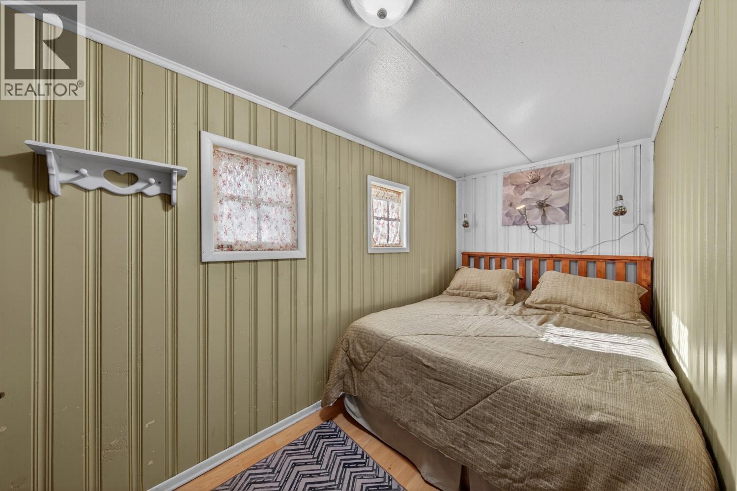 4878 Ogilvey Avenue, Fairmont Hot Springs, British Columbia  V0B 1L1 - Photo 11 - 10375789