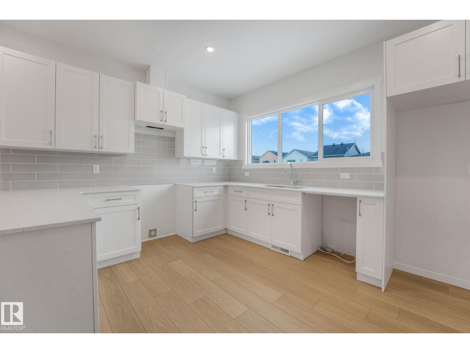 17319 6 St Ne Ne, Edmonton, Alberta  T5Y 4G2 - Photo 11 - E4473625