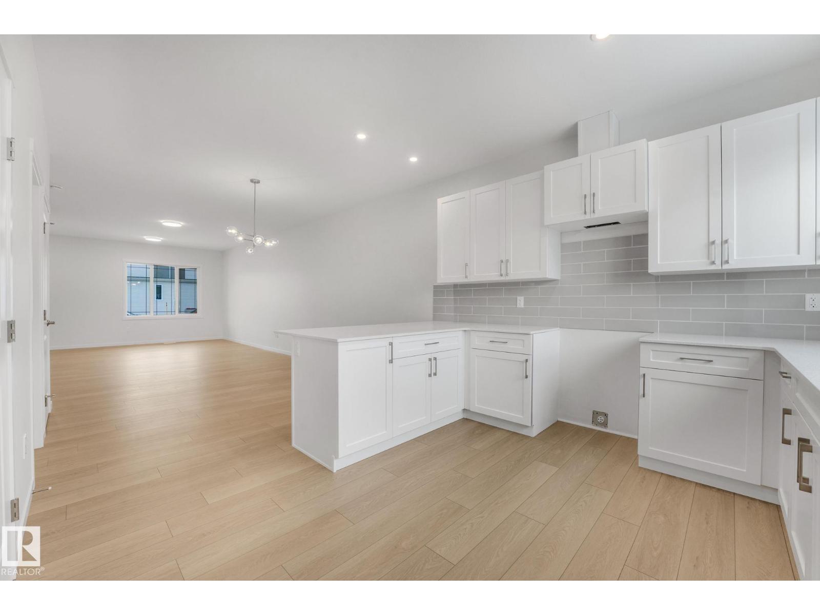 17319 6 St Ne Ne, Edmonton, Alberta  T5Y 4G2 - Photo 12 - E4473625