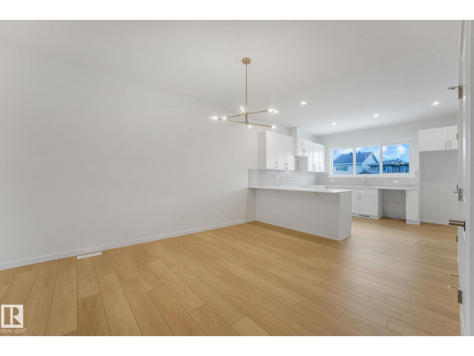 17319 6 St Ne Ne, Edmonton, Alberta  T5Y 4G2 - Photo 6 - E4473625