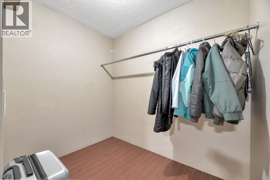 98 Pantego Road Nw, Calgary, Alberta  T3K 0B7 - Photo 34 - A2279941