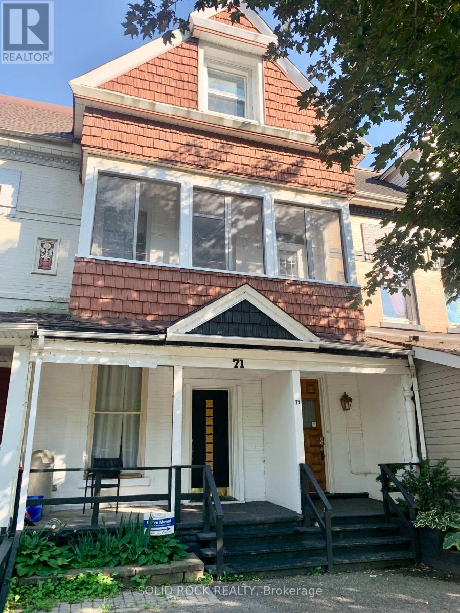 D - 71 KING STREET E, Brockville, Ontario