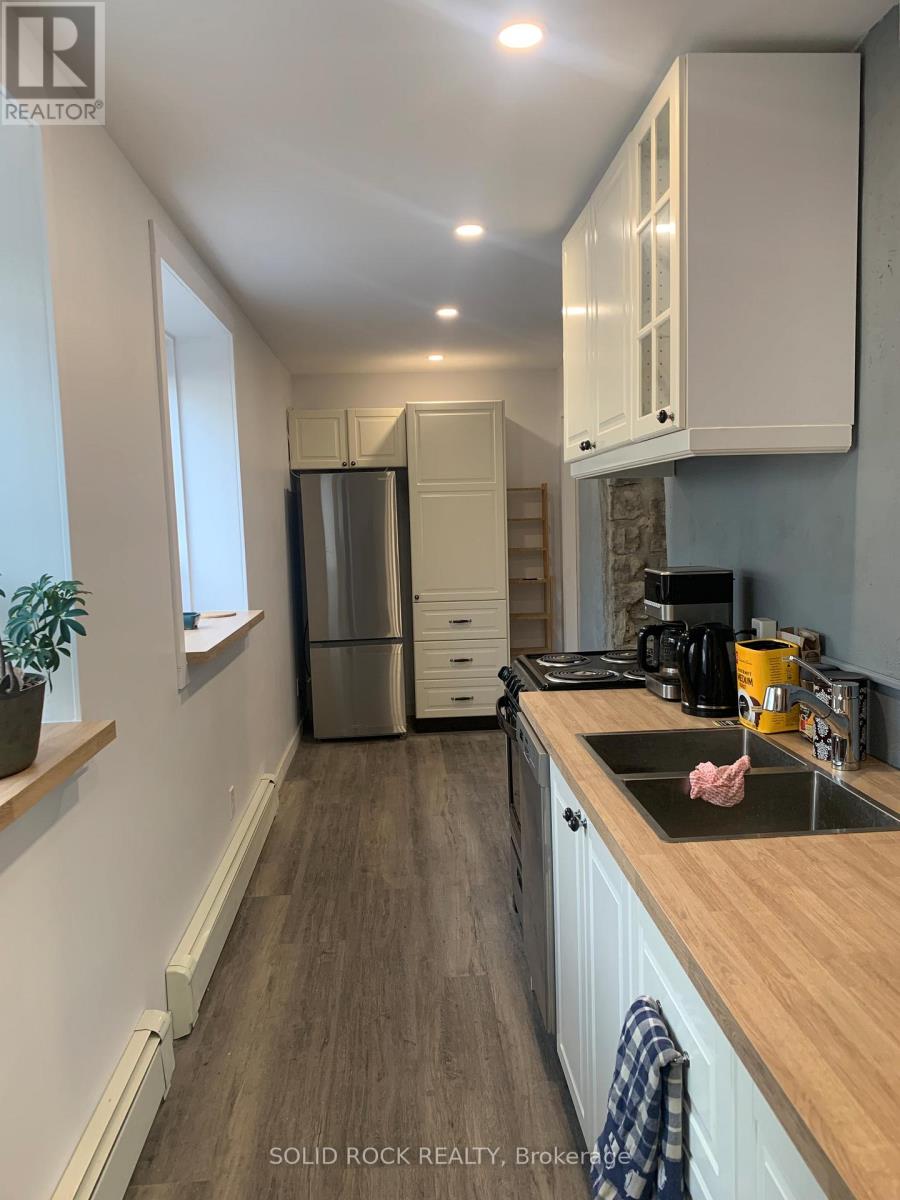 D - 71 King Street E, Brockville, Ontario  K6V 1B1 - Photo 3 - X12789880