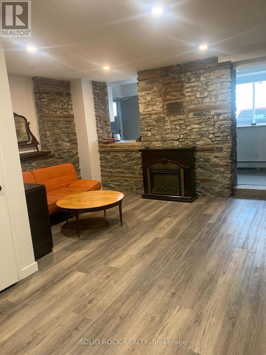 D - 71 King Street E, Brockville, Ontario  K6V 1B1 - Photo 6 - X12789880