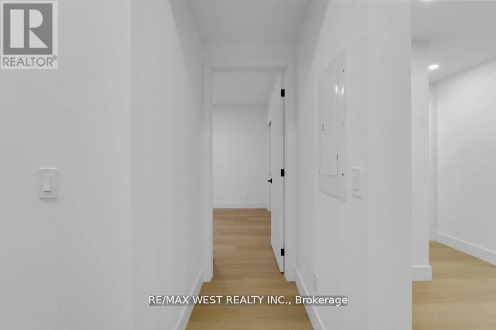 661 Winona Drive, Toronto, Ontario  M6C 3V6 - Photo 44 - C12789852