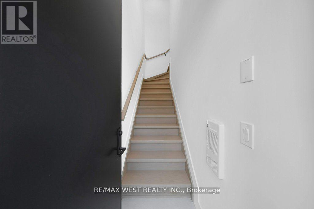 C - 502 Atlas Avenue, Toronto, Ontario  M6C 3R3 - Photo 20 - C12789874