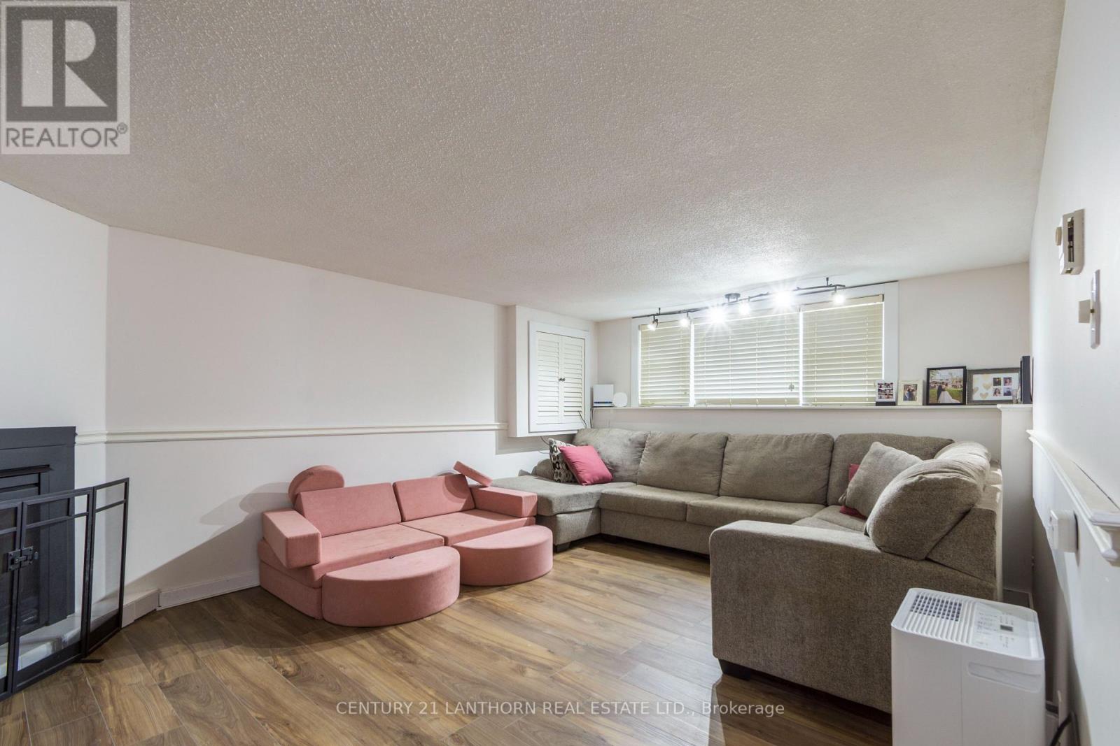 94 North Murray Street, Quinte West, Ontario  K8V 2E7 - Photo 18 - X12584266