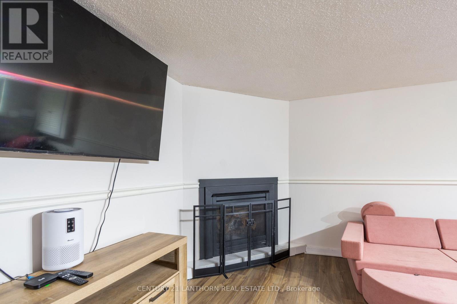 94 North Murray Street, Quinte West, Ontario  K8V 2E7 - Photo 20 - X12584266