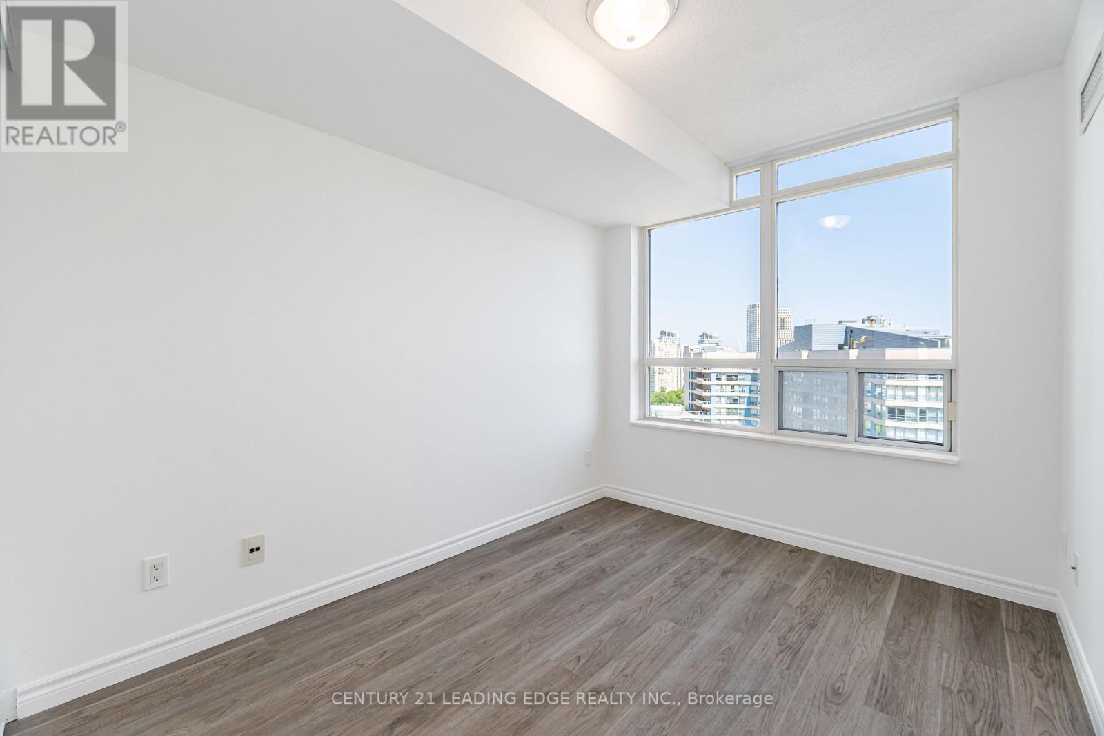 1609 - 3880 Duke Of York Boulevard, Mississauga, Ontario  L5B 4M7 - Photo 28 - W12789854