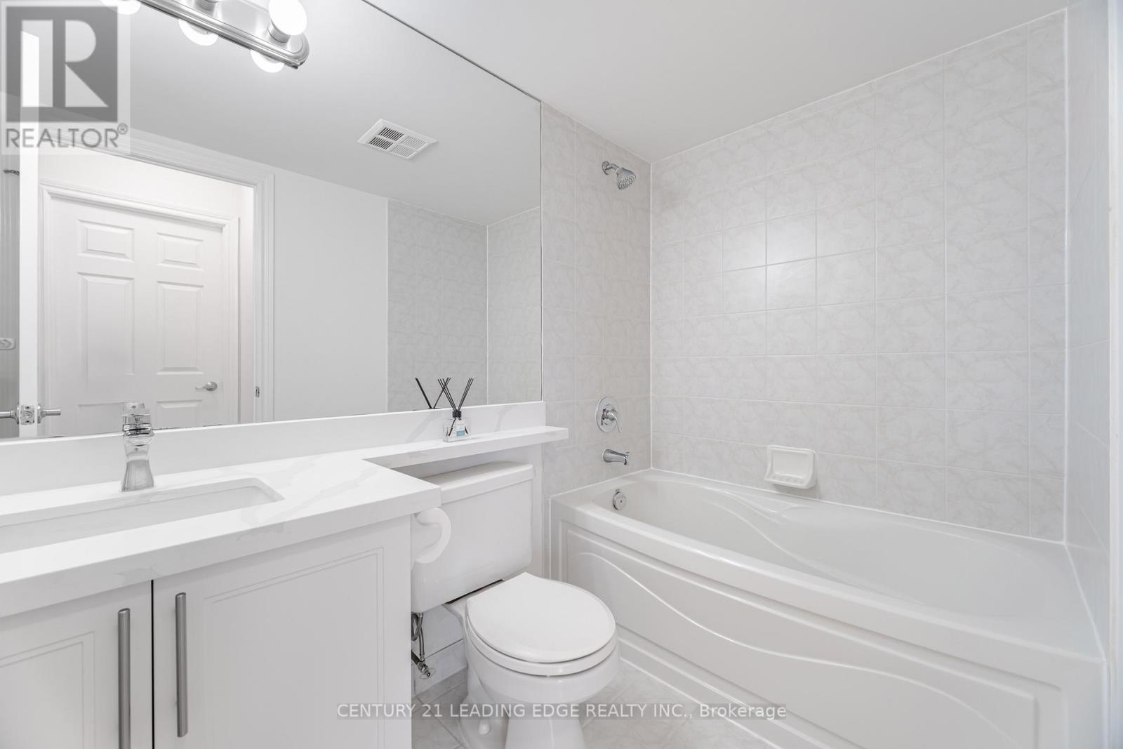 1609 - 3880 Duke Of York Boulevard, Mississauga, Ontario  L5B 4M7 - Photo 32 - W12789854