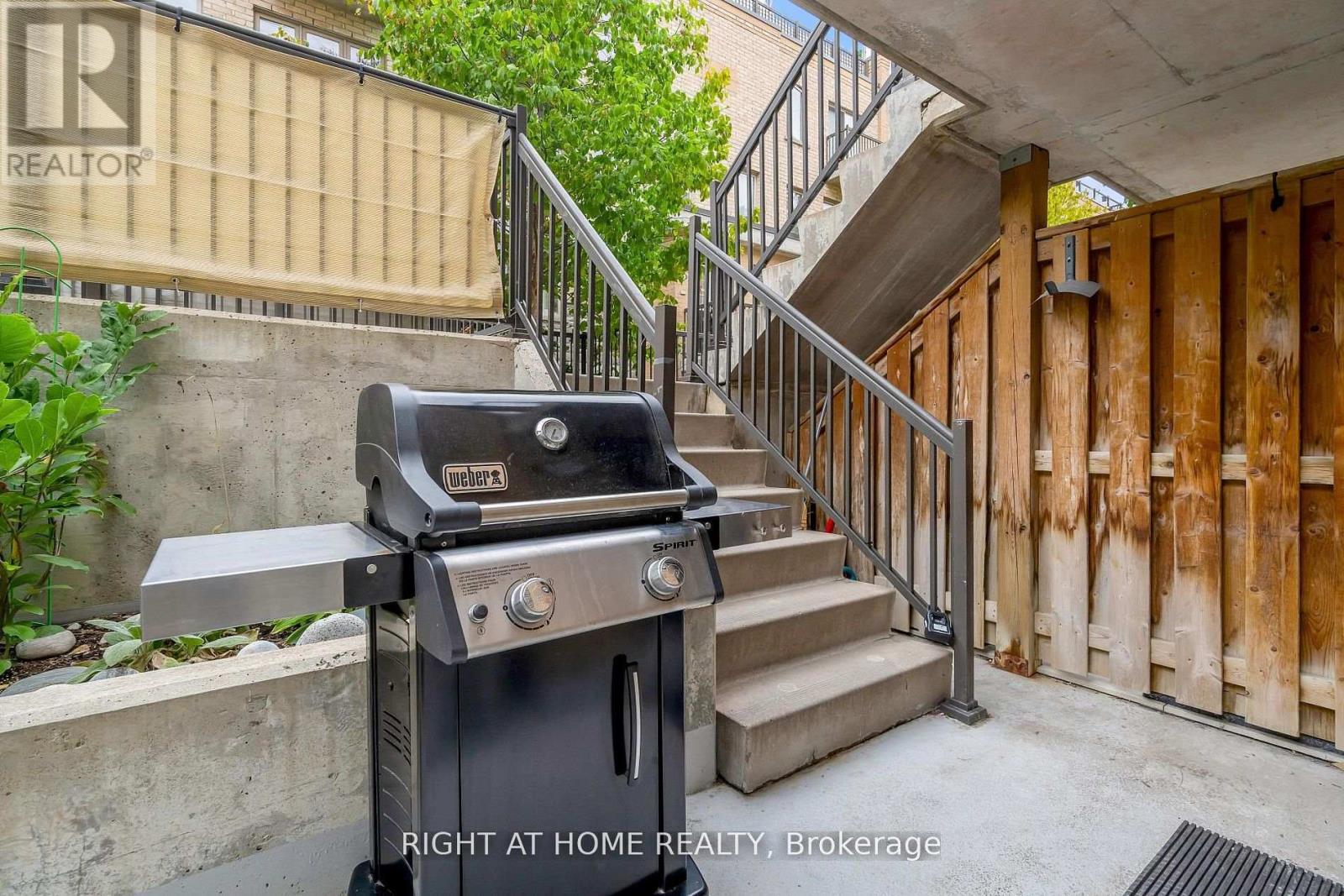 146 - 12 Foundry Avenue, Toronto, Ontario M6H 0A7 - Photo 40 - W12789864