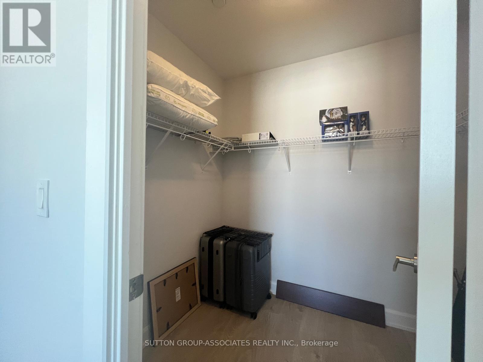 312 - 3200 William Coltson Avenue, Oakville, Ontario  L6H 7W6 - Photo 9 - W12789866