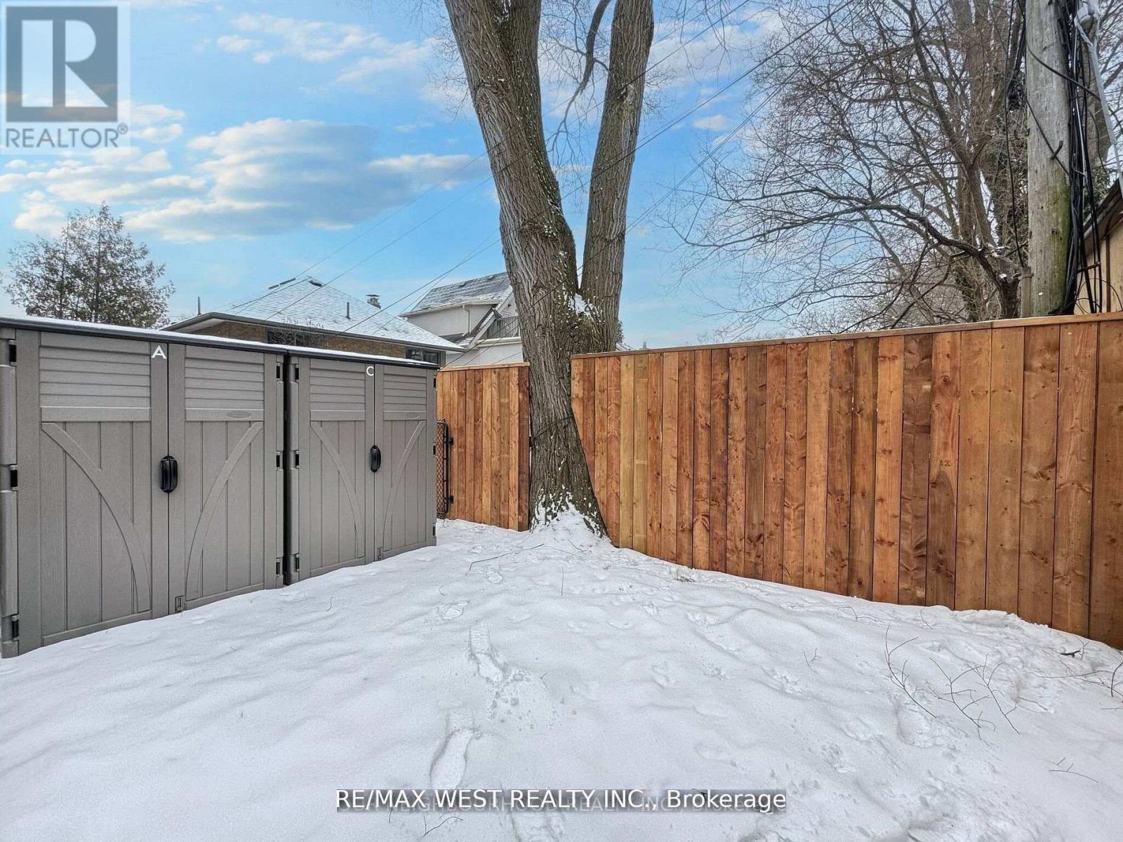 49 Morningside Avenue, Toronto, Ontario  M6S 1C6 - Photo 46 - W12789868