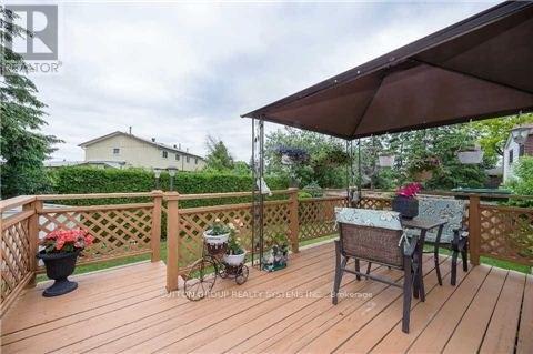 Upper Level - 10 Linkdale Road, Brampton, Ontario  L6V 2Y4 - Photo 20 - W12789876