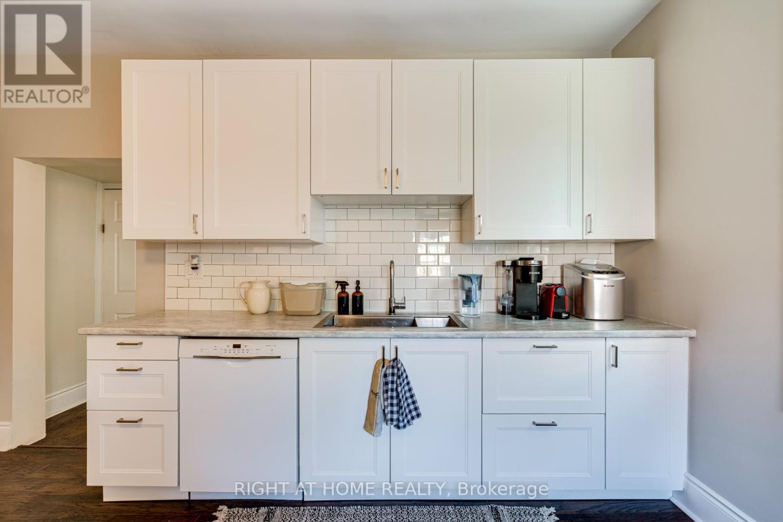 187 Oak Avenue, Hamilton, Ontario  L8L 5M9 - Photo 10 - X12789878