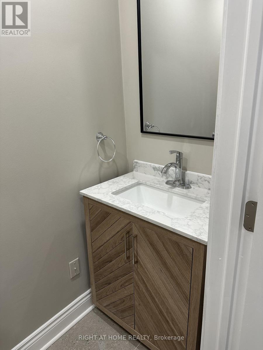 187 Oak Avenue, Hamilton, Ontario  L8L 5M9 - Photo 6 - X12789878