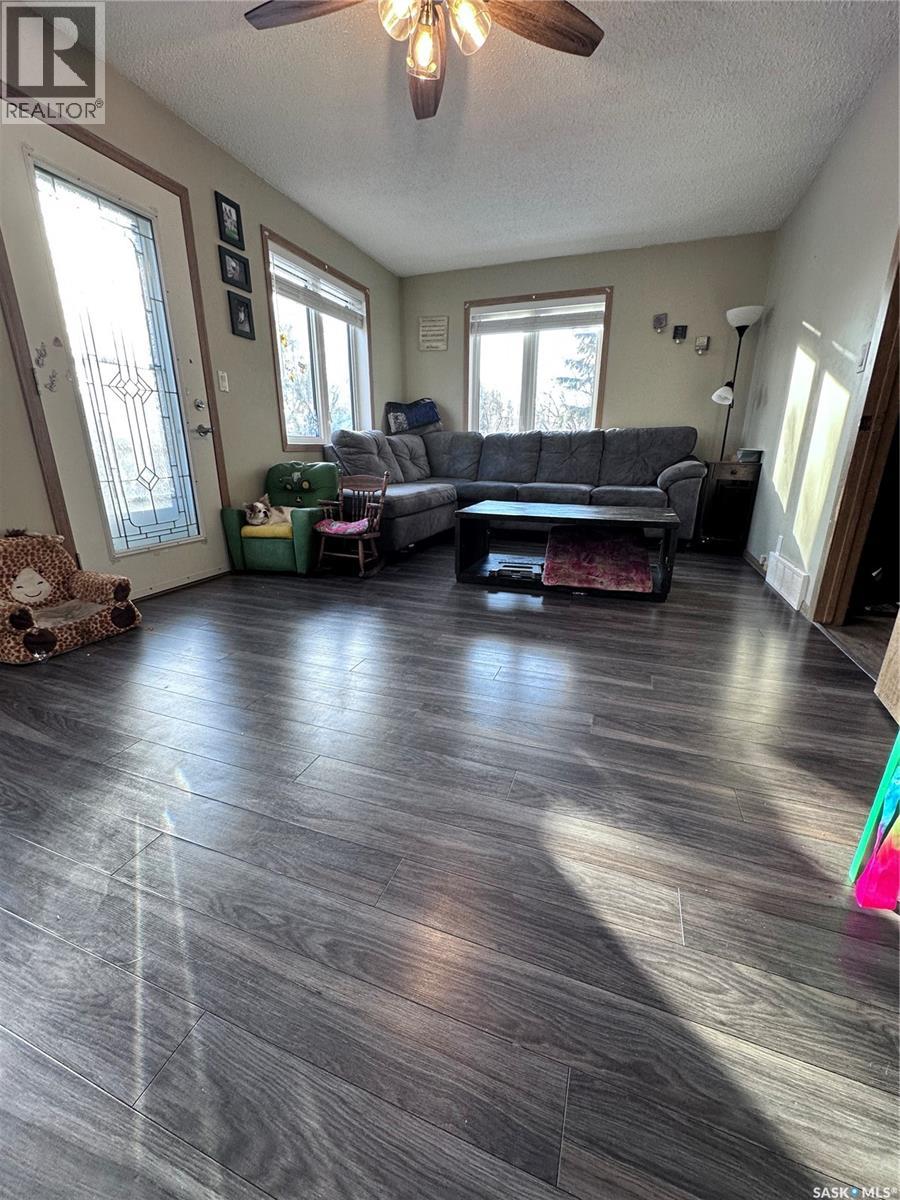 732 101st Street, North Battleford, Saskatchewan  S9A 0Z1 - Photo 12 - SK028596