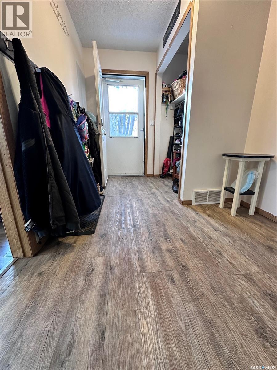 732 101st Street, North Battleford, Saskatchewan  S9A 0Z1 - Photo 3 - SK028596