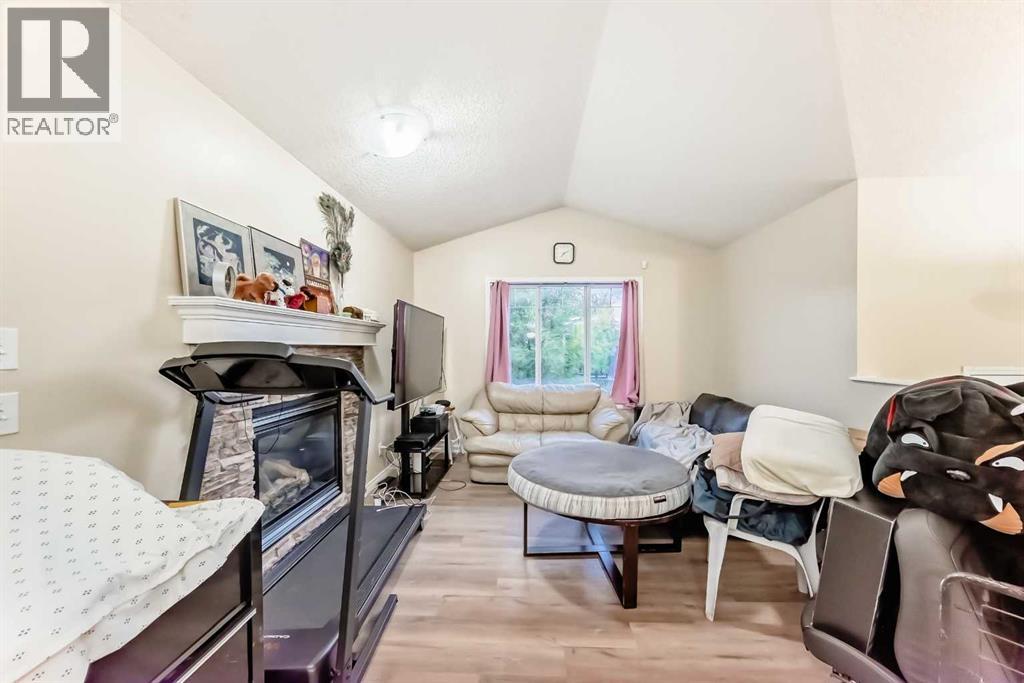 10 Saddlebrook Gardens Ne, Calgary, Alberta  T3J 5M6 - Photo 24 - A2260453