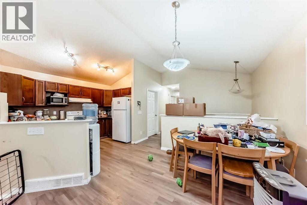 10 Saddlebrook Gardens Ne, Calgary, Alberta  T3J 5M6 - Photo 14 - A2260453