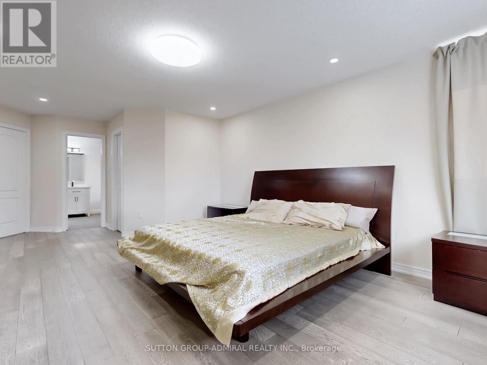 2 Gleave Court, Aurora, Ontario  L4G 7L9 - Photo 25 - N12789858