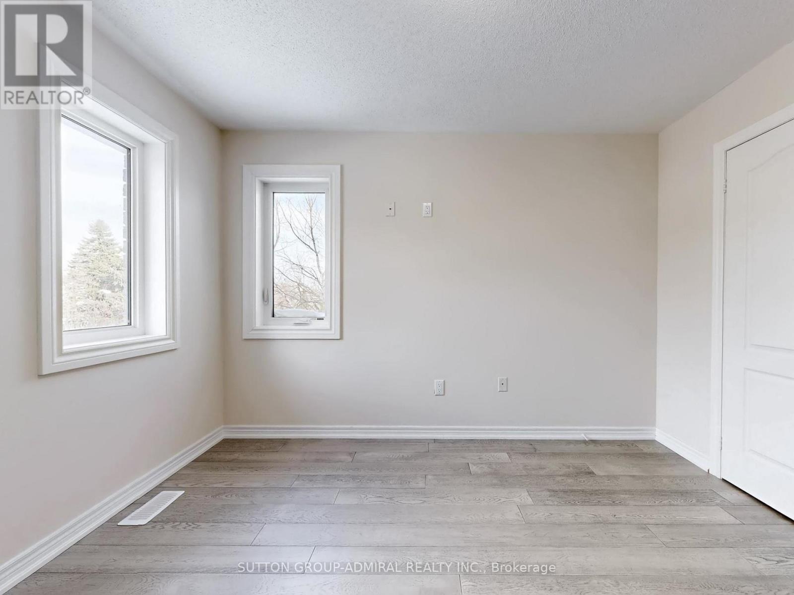 2 Gleave Court, Aurora, Ontario  L4G 7L9 - Photo 33 - N12789858