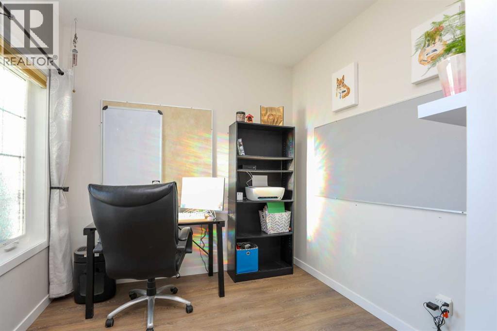 711 Moonlight Crescent W, Lethbridge, Alberta  T1J 5K9 - Photo 12 - A2280563