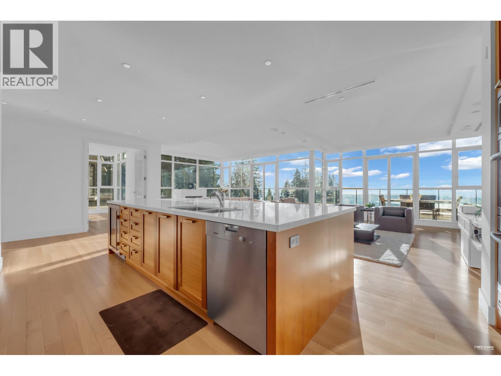 303 2245 Twin Creek Place, West Vancouver, British Columbia  V7S 3K4 - Photo 12 - R3077902