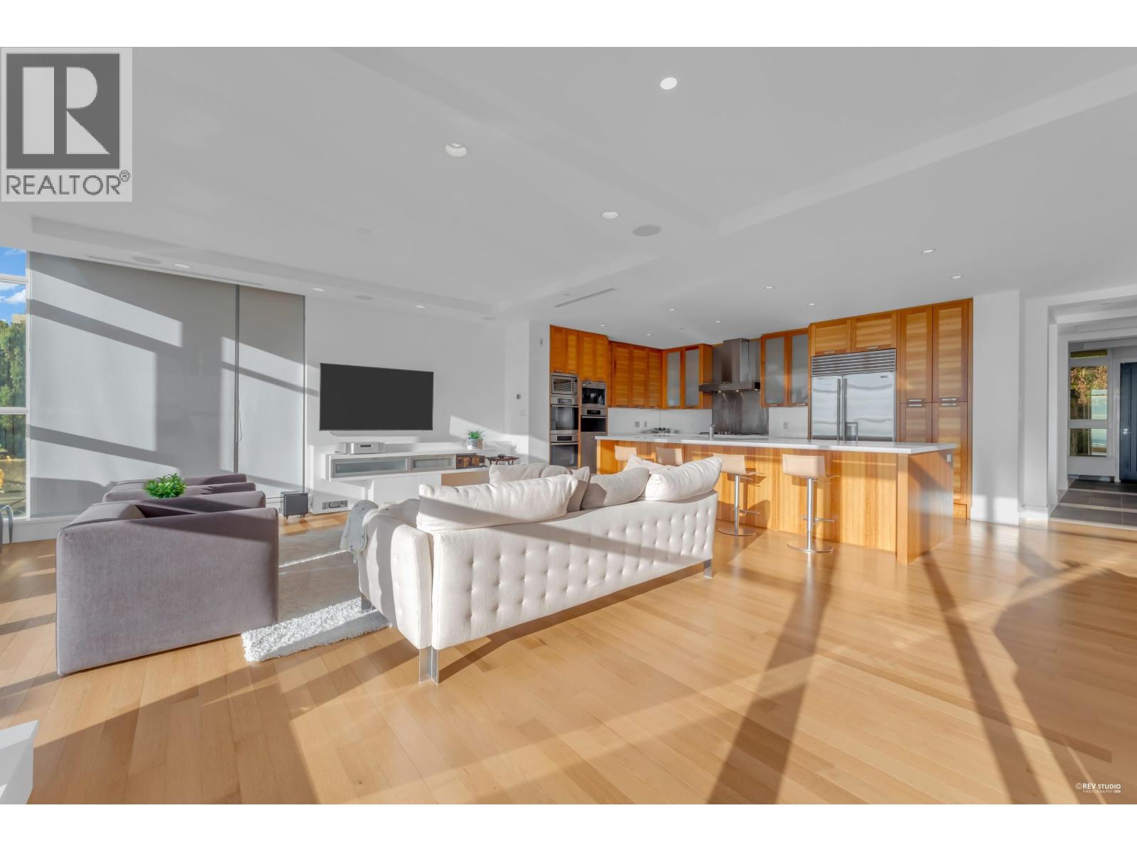 303 2245 Twin Creek Place, West Vancouver, British Columbia  V7S 3K4 - Photo 5 - R3077902