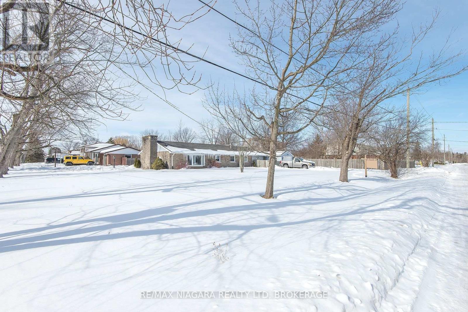 487 Belleview Boulevard, Fort Erie, Ontario  L0S 1N0 - Photo 2 - X12789938