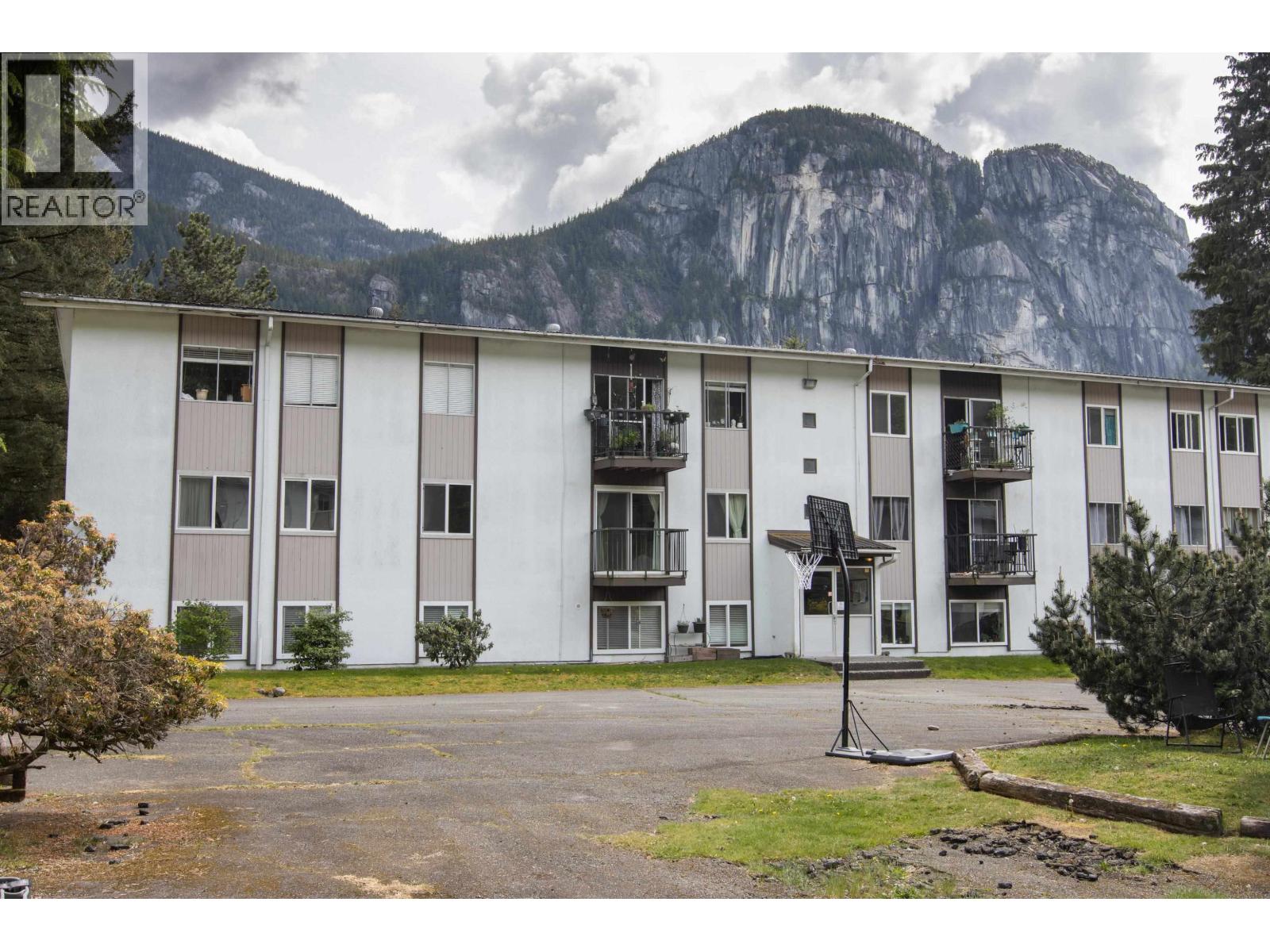 25 38175 Westway Avenue, Squamish, British Columbia  V8B 0Y4 - Photo 2 - R3090037